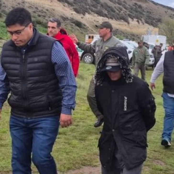 Claudio Vidal a la familia de los hermanitos que murieron en el río Gallegos: “No hay palabras que puedan aliviar un dolor tan inmenso” Claudio Vidal a la familia de los hermanitos que murieron en el río Gallegos: “No hay palabras que puedan aliviar un dolor tan inmenso”