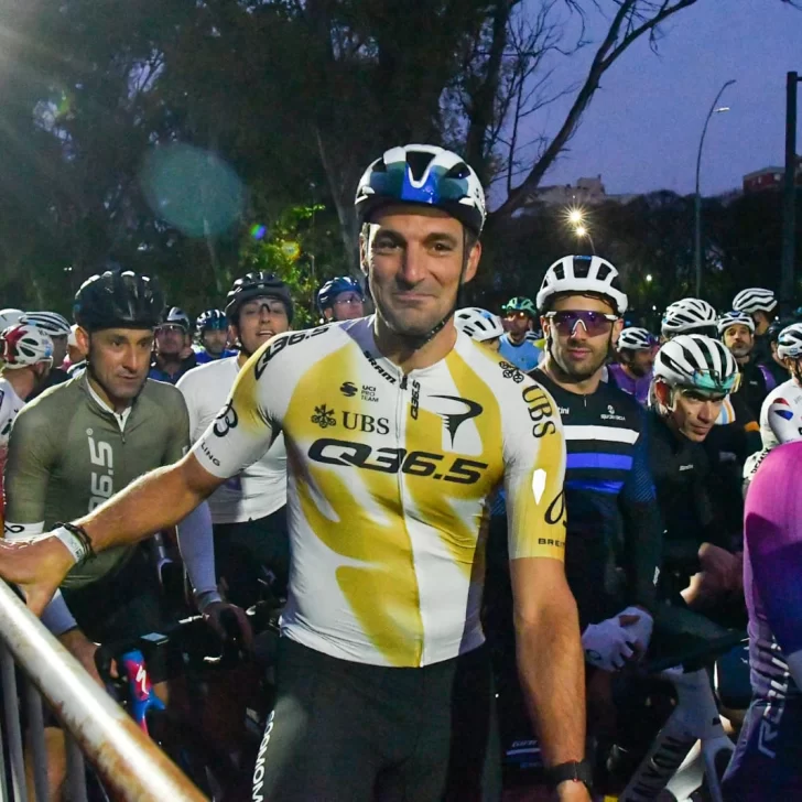 Lionel Scaloni sorprendió en el Gran Fondo Buenos Aires: pedaleó 129 kilómetros en tres horas Lionel Scaloni sorprendió en el Gran Fondo Buenos Aires: pedaleó 129 kilómetros en tres horas