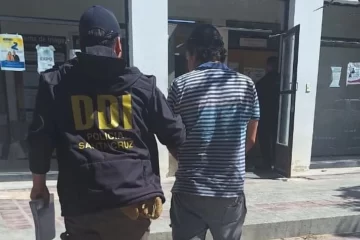 Ataron a los dueños y robaron dinero: detuvieron a un tercer sospechoso por el asalto a mano armada en un comercio de Santa Cruz Ataron a los dueños y robaron dinero: detuvieron a un tercer sospechoso por el asalto a mano armada en un comercio de Santa Cruz