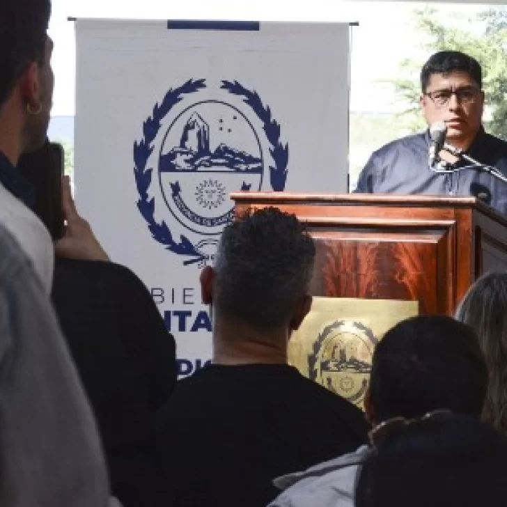 Claudio Vidal puso en marcha la Ley de Promoción Industrial para atraer inversiones y generar empleo Claudio Vidal puso en marcha la Ley de Promoción Industrial para atraer inversiones y generar empleo